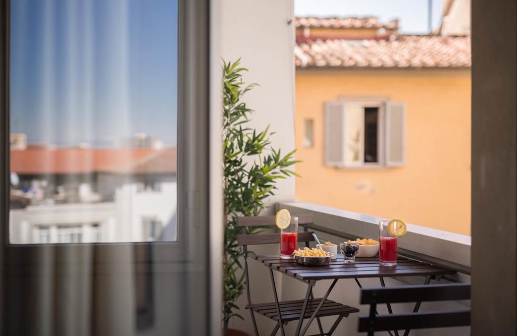 Simple Station Stay Florencia Exterior foto